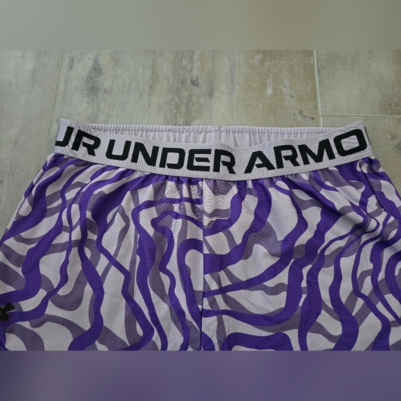 Under Armour Purple Patterned Shorts - Picture 4 of 7